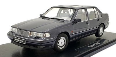 Triple9 1/18 Scale T9-1800303 - Volvo 960 - Aubergine Pearl