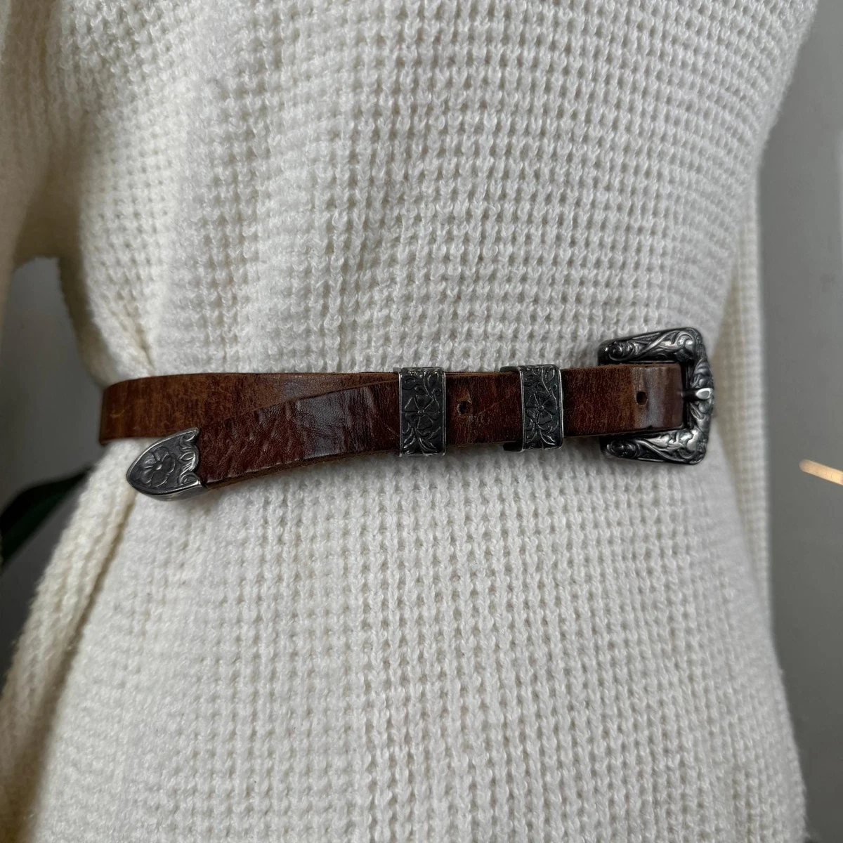 Banana Republic Womens Leather Corset Waist Belt Cream Off White Silver Buckle S Banana Republic Leather Wide Belts for Women for sale | eBay main image 3