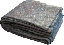 Niezbędny koc dla rządowych agencji pomocy w przypadku katastrof