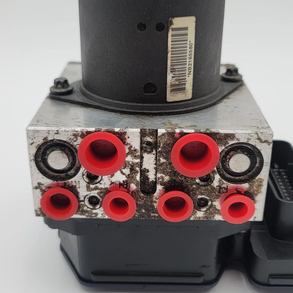 2011 吉普大切诺基 ABS 防锁制动泵调制器 原始设备制造商 68140740AA — 第 3/4 张图片