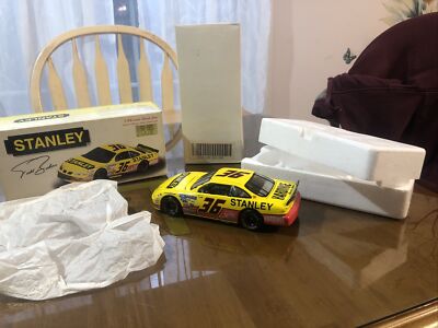 Action 1997 Todd Bodine #36 Stanley Pontiac Grand Prix 1:24 Die-Cast Stock Car