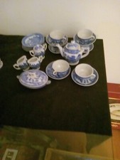 Vintage 1960 Child's 23 Piece Blue Willow Porcelain Tea Set - Made in Japan