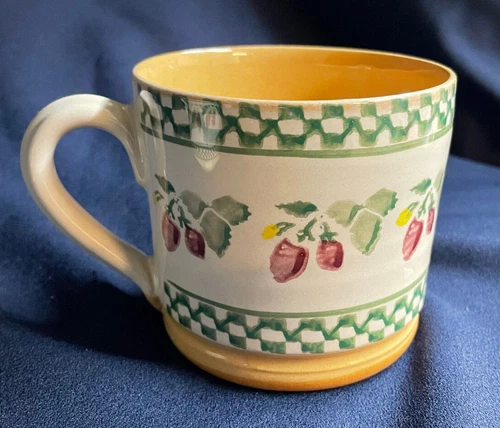 Nicholas Mosse Pottery Handcrafted Ireland - "Strawberry"  3.5” Cup Mug (C)