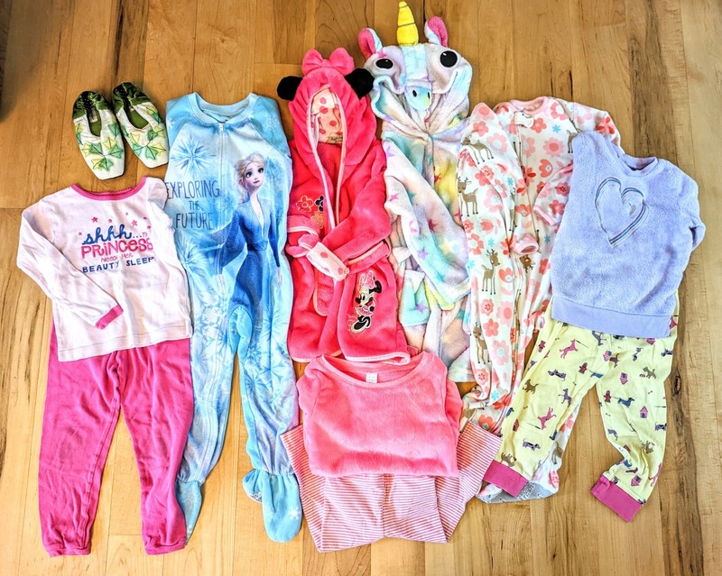 11 Pc Girls Pajamas Sleepwear Slippers Bathrobes Carters Frozen One-Piece Size 4