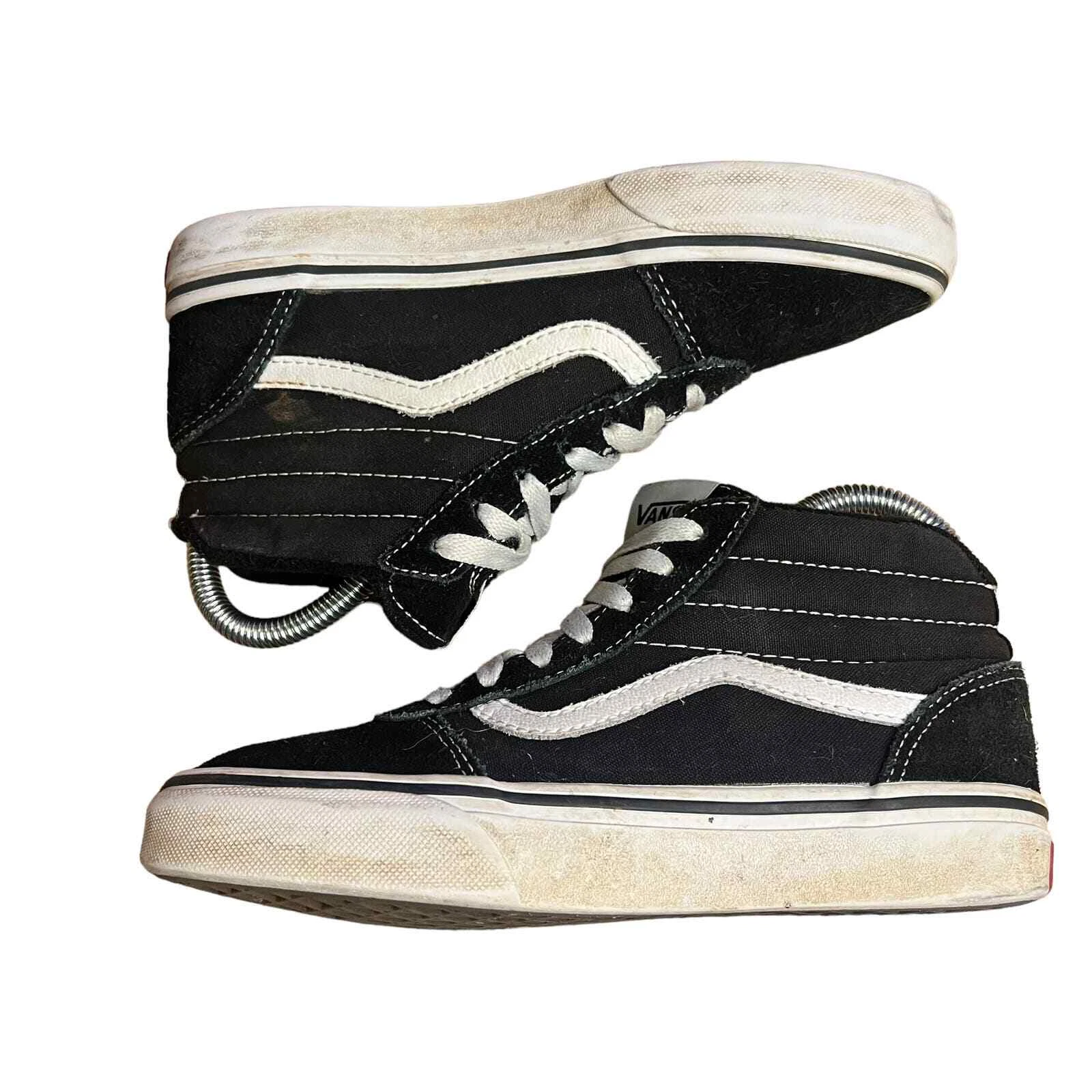 Sneakers alte in pelle scamosciata Vans SK8 Hi bianche e nere per bambini taglia 2 5