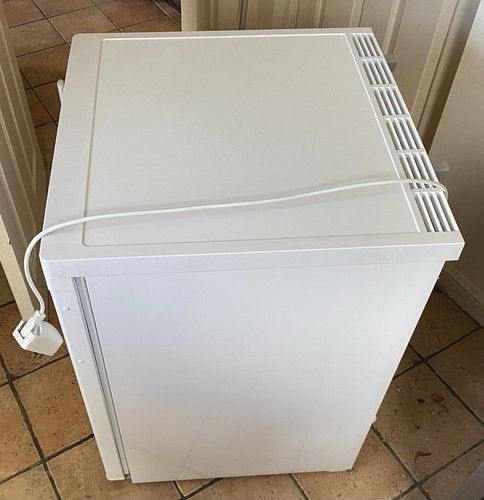 Liebherr GP 1486 Under Counter Freezer Premium - barely used - Picture 5 of 8