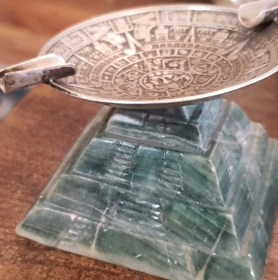 Cenicero de Plata Antiguo Firmado Sanborns México Calendario Azteca Base Pirámide de Jade Foto 3 de 4