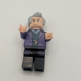 LEGO Ideas Doctor Who The Twelfth Doctor Minifigure Purple Coat Set 21304