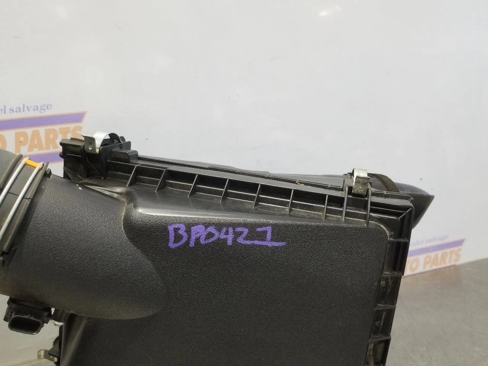 14 2014 TOYOTA 4 RUNNER SR5 4.0L ENGINE AIR CLEANER INTAKE - Image 4 of 4