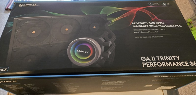 Lian Li GA II Trinity Performance Liquid CPU Cooler 360