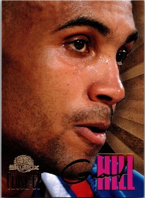 Grant Hill ''Close-up'' - 1995-96 SkyBox Premium Basketball Detroit Pistons #C2