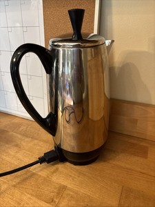 Farberware FULLY AUTOMATIC 12 Cup Percolator Coffee Pot MODEL FCP412-A Works