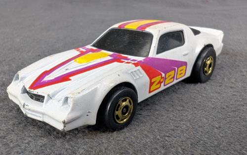 Vintage 1982 Hot Wheels White Chevy Camaro Z-28 GHO Gold Hot Ones Diecast Car HK - Bild 2 von 10