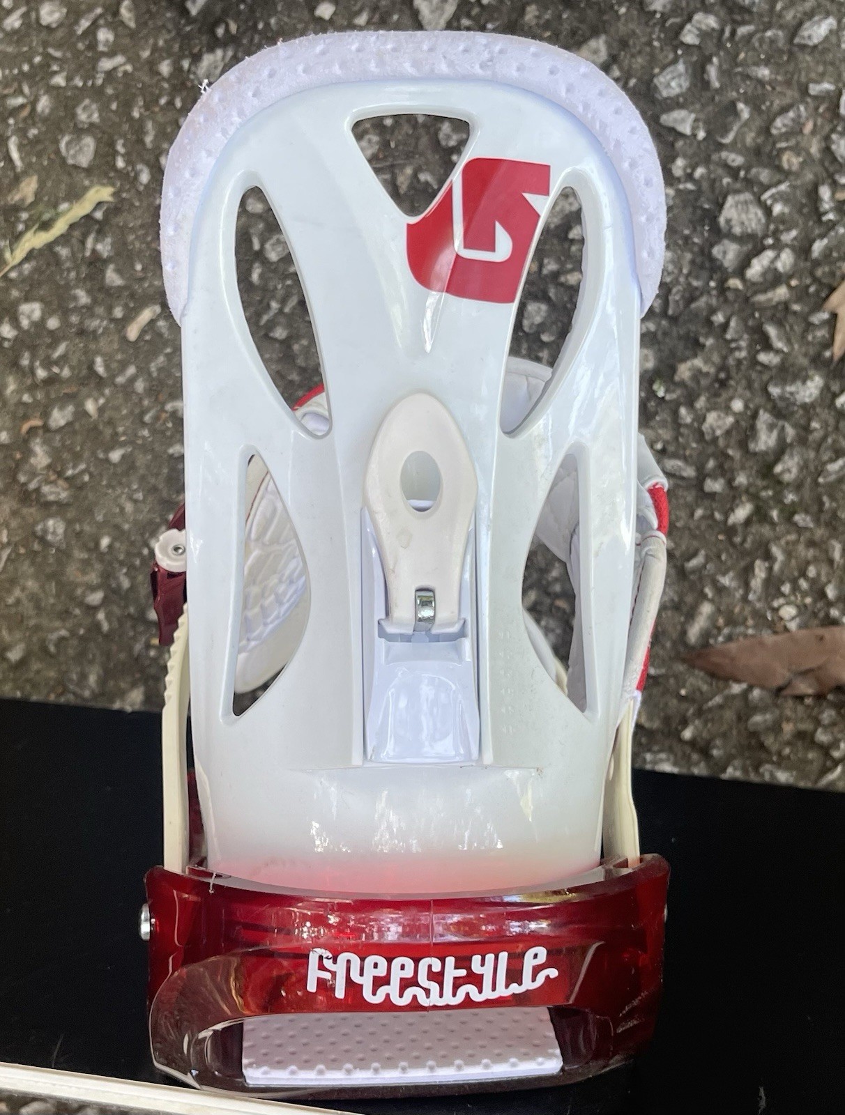 Burton 152 Snowboard Size Medium Freestyle Boot