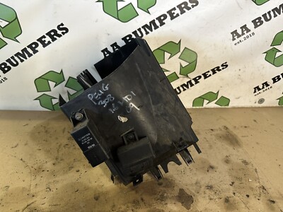Peugeot 308 1.6 HDI 04-2011 Sicherungskasten Halter Halterung