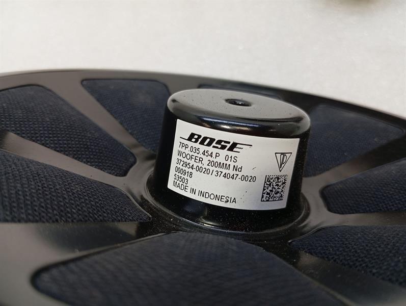 ポルシェ 981 BOSE アンプ 2013-2020 Porsche 981 718 Boxster Cayman Bose Audio
