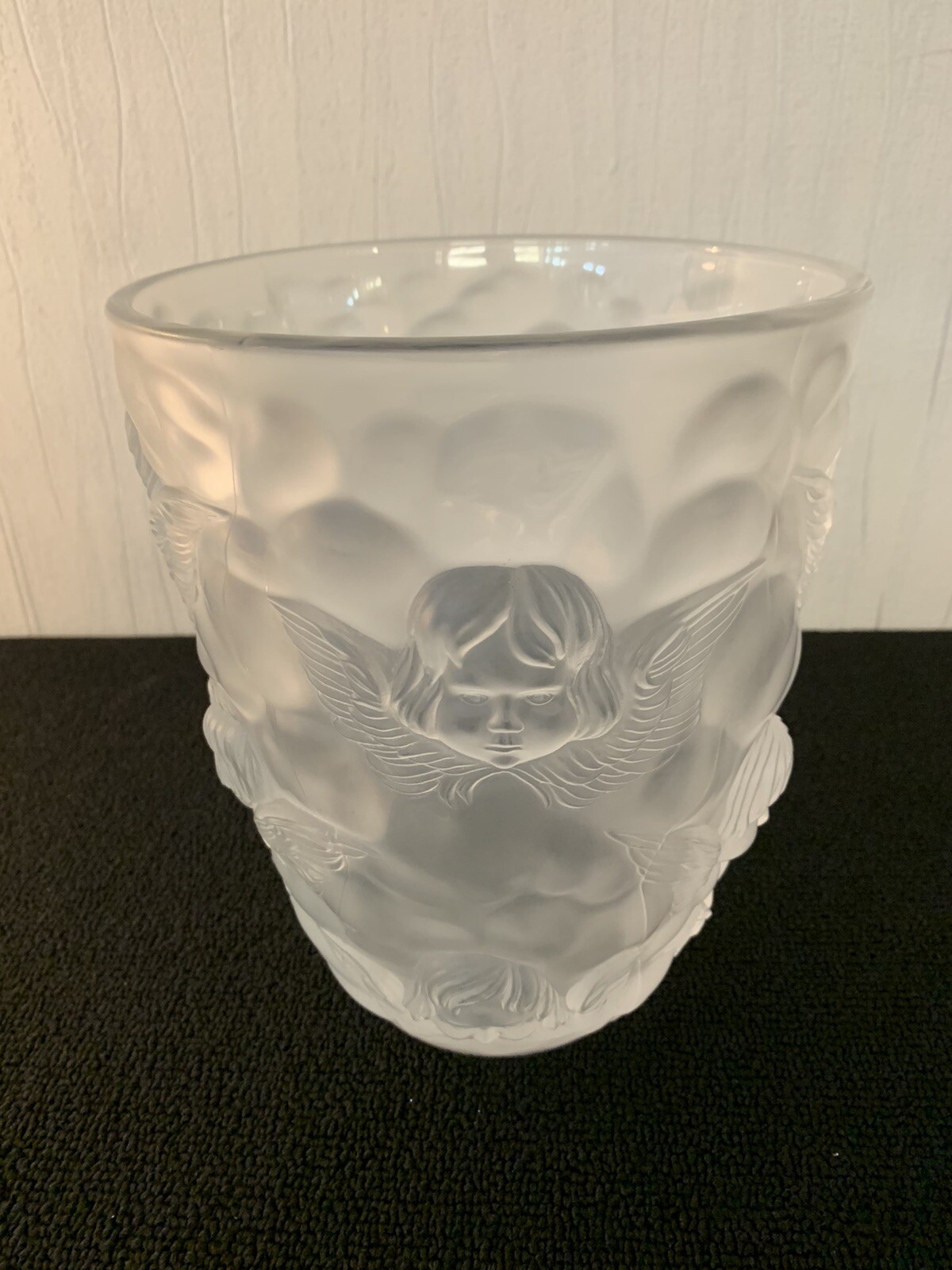 Angelot Vase In Lalique Style Crystal
