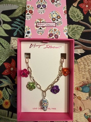 Betsey Johnson NIB Multicolor Flower Charms and Sugar Skull Pendant