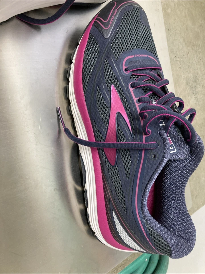Brooks Dyad Women's Ombre Blue/Fuchsia Running Shoes Sz 10 Athletic Sneaker - Image 2 of 4