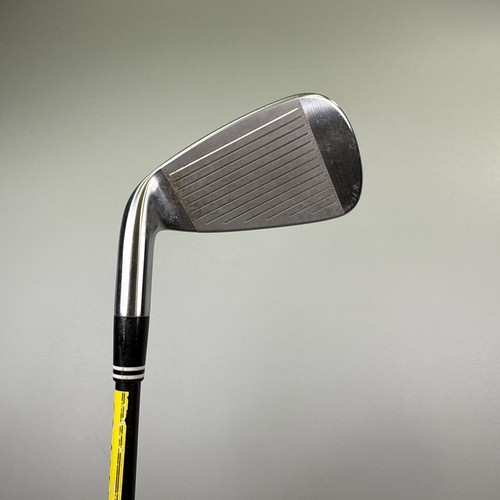 Cleveland Golf CG16 Right Handed 7 Iron. Senior A Flex Graphite Shaft - Picture 3 of 6