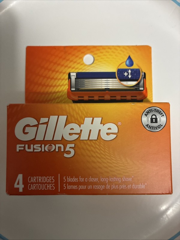 Gillette Fusion5 Razor Refills 4 Count (1 Pack) New Sealed Authentic
