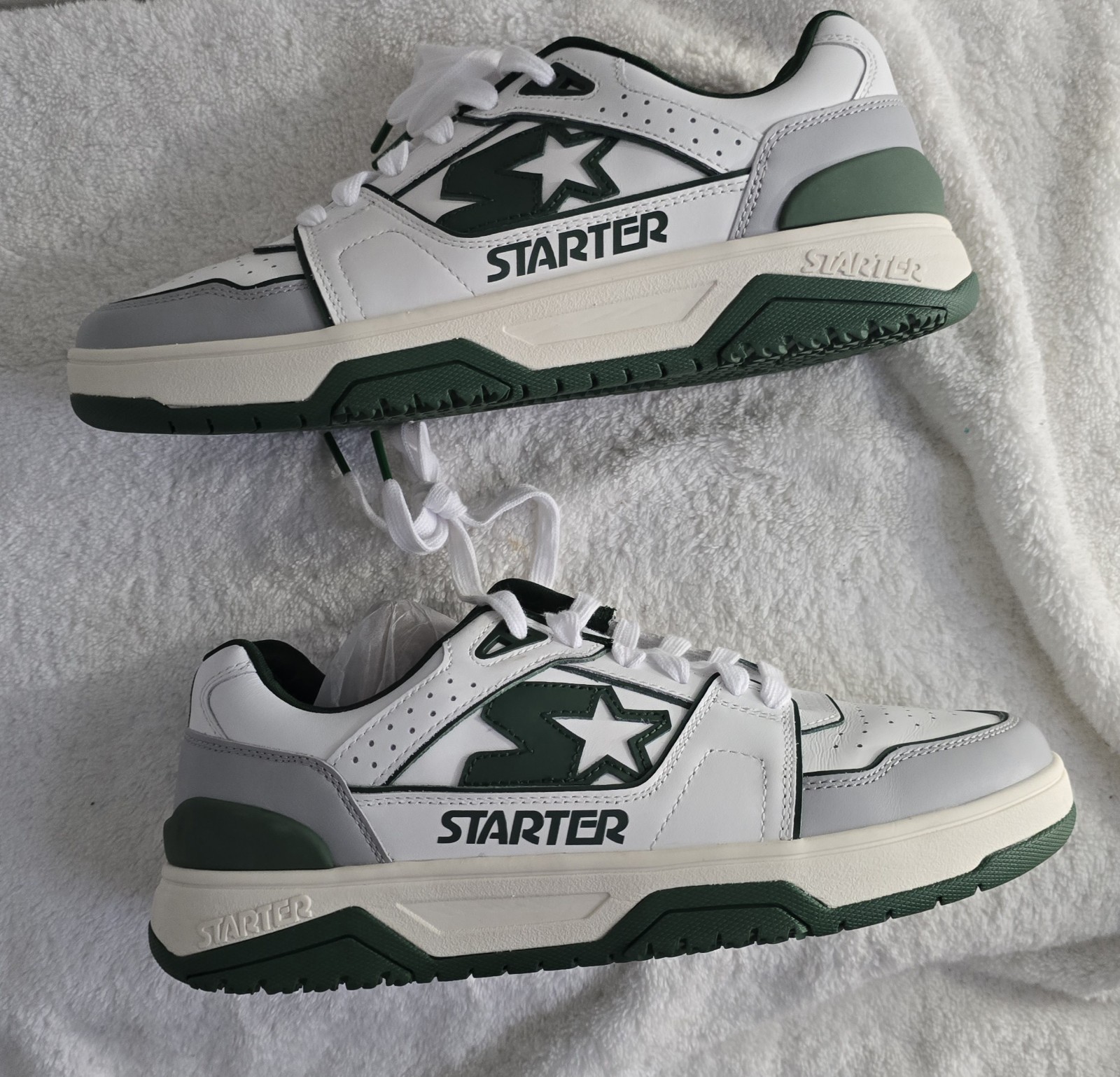 - Size 10 Men's