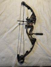 Hoyt MagnaTec Compound Bow Right-Hand