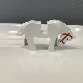 Lego - Black & White 2 Horse Set With Barding Armor #6047 Traitor Transport