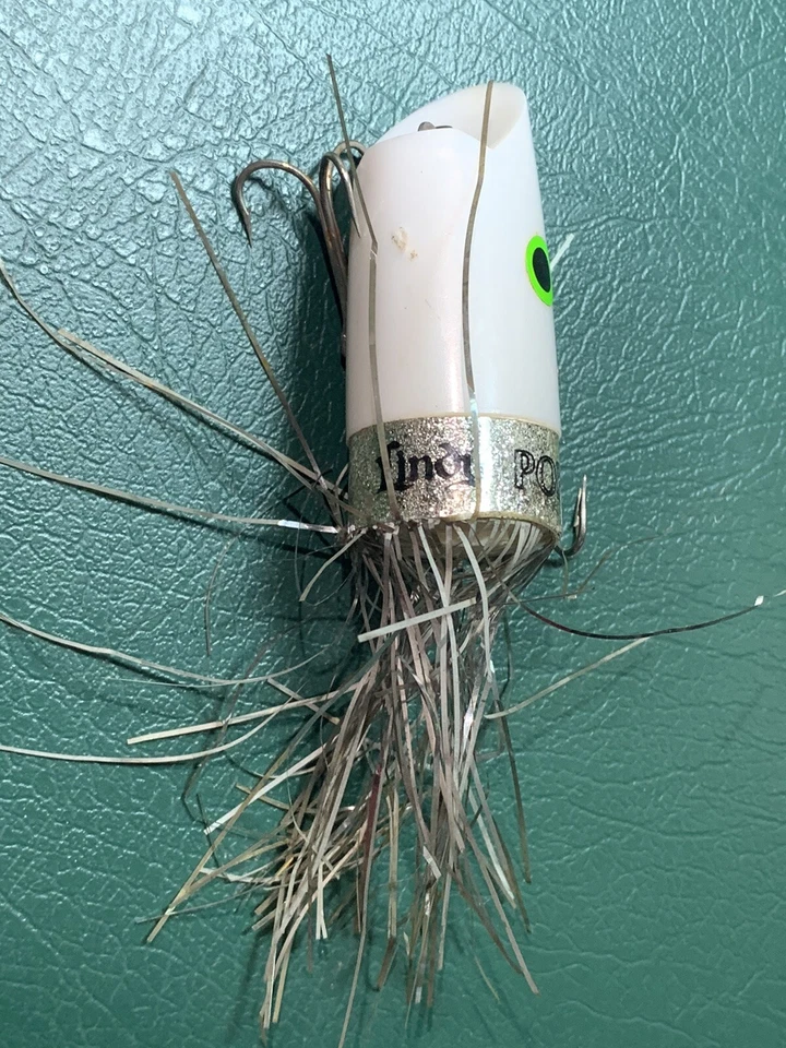 Lindy Pop-Tail | Señuelo de pesca Topwater | Cola de lámina plateada Foto 2 de 4