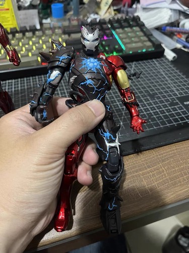 NEW ZD Toys Spider-Man: Maximum Venom figure Venomized Iron Man 7" Action Figure - Bild 6 von 8