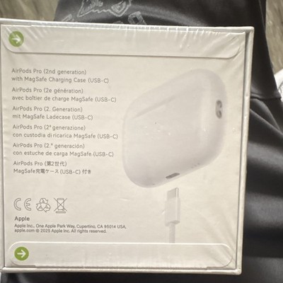 Apple AirPods Pro (2nd Gen) White In-Ear Bluetooth Earbuds MagSafe USB-C Case