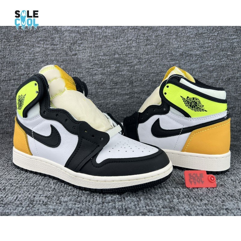 Air Jordan 1 AJ1 Retro High White Black Volt University Gold GS