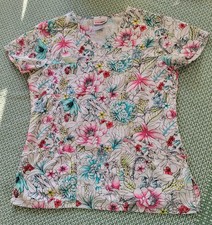 Scrub Star Womans Scrub Top XS Cotton White Floral 2 Pockets Short Sleeve