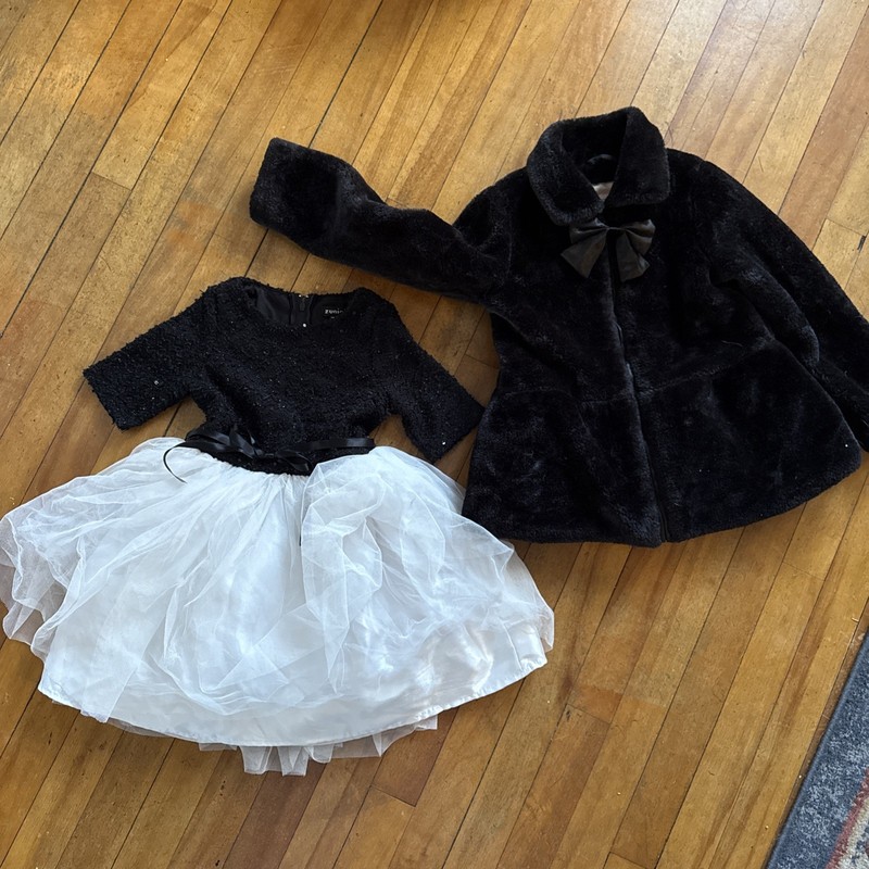 Girls Black Size 5T Faux Fur Collared Winter Dress Coat and party dress holiday