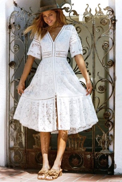 Spell Clover Lace Gown Size S (AU 8/US 4) V-Neck White Bridal/Hens RARE