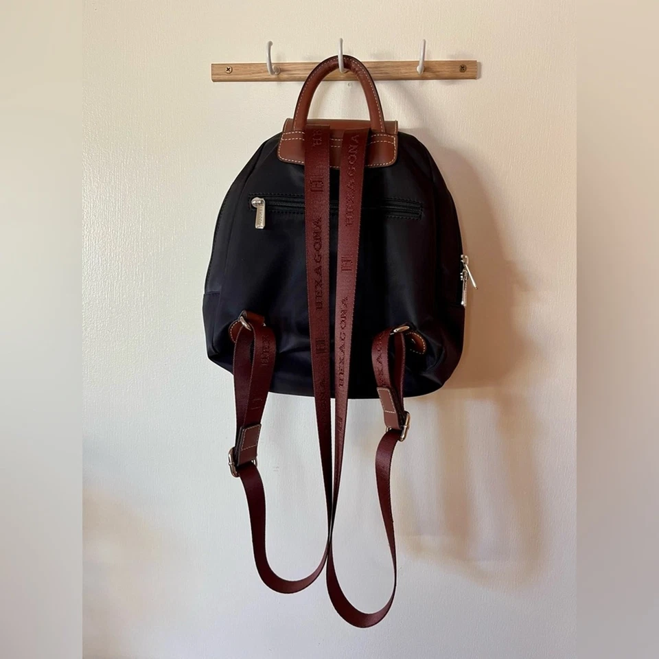 Mochila pequeña Hexagona negra y marrón Foto 2 de 4