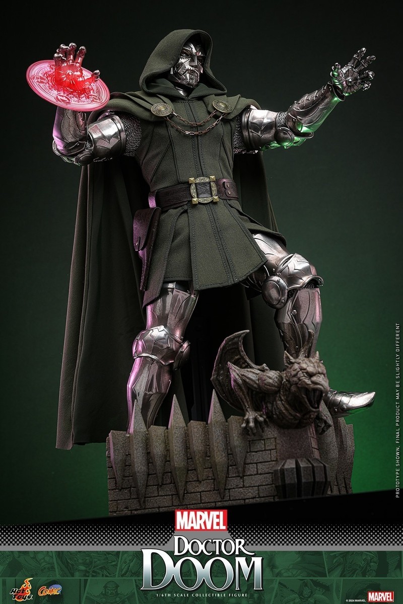 Hot Toys CMS022 1/6 Doctor Doom Action Figure Model Toy Comics