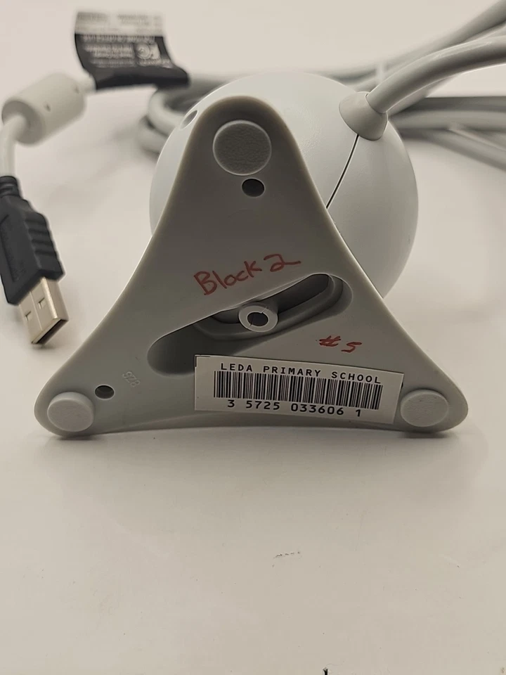 Logitech 961322-0403 Quick Cam Express Web Camera + Box + Install Disc + Manual - Image 3 of 4