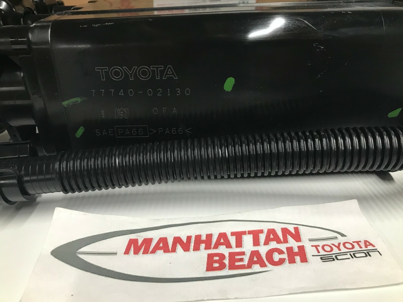 NEW GENUINE TOYOTA 0512 COROLLA & MATRIX VAPOR CHARCOAL CANISTER 77740