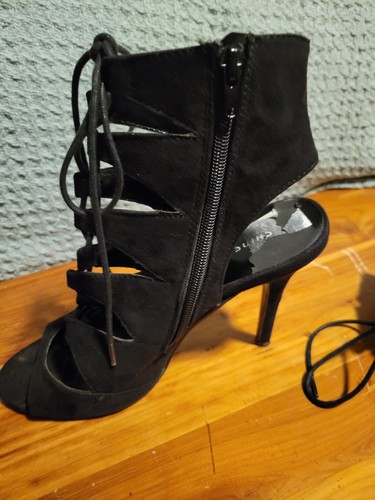 Chinese Laundry Black Heels Strappy Sandals Jemar-003 Size 10M Zipper 4-1/2" - Picture 3 of 10
