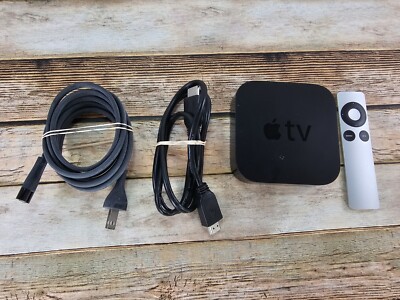 Apple TV (3rd Generation) Smart Media Streaming Player w original Remote A1427