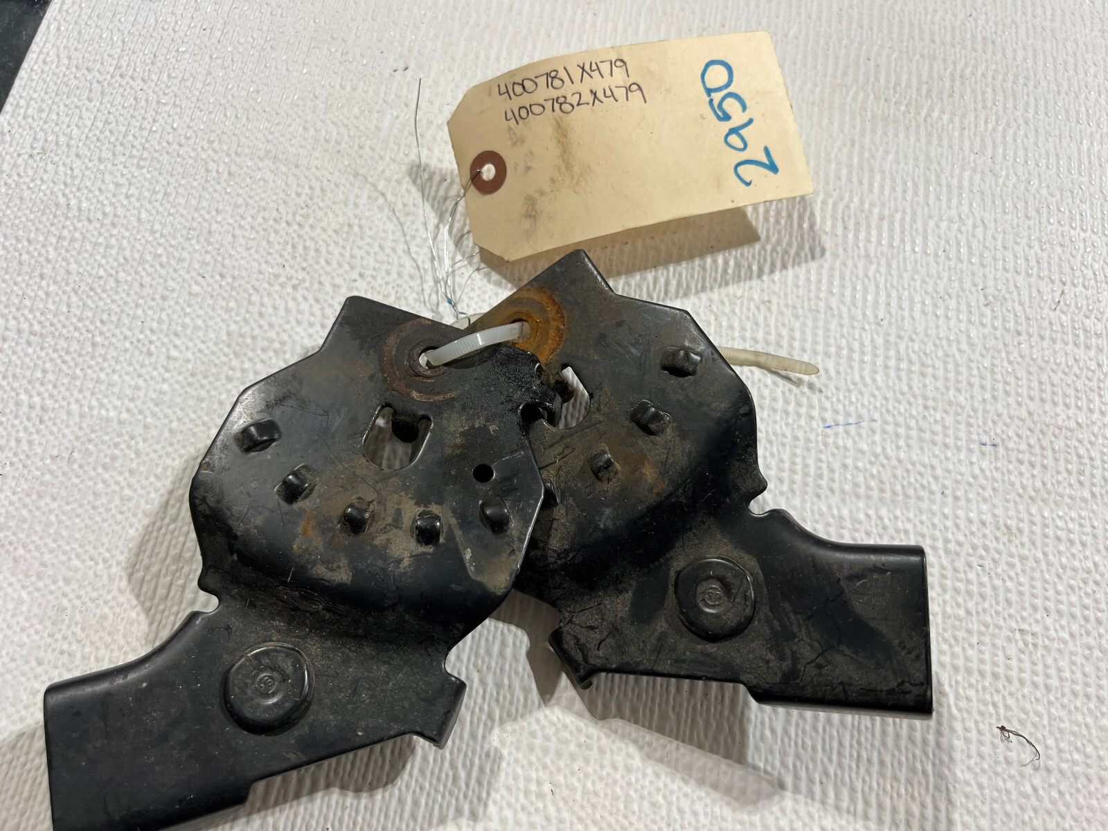 Weed Eater Mower Handle Support Wheel Bracket RH 400782X479  