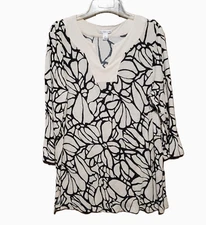 Croft Barrow XL Women's Black Cream Floral Split Neck Tee Knit Top 3/4 Sleeve