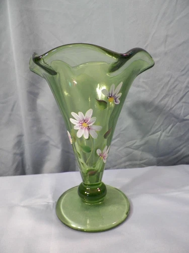 Fenton Green Glass Painted Fluted Cone Shaped Vase White Purple Flowers 7 3/4"