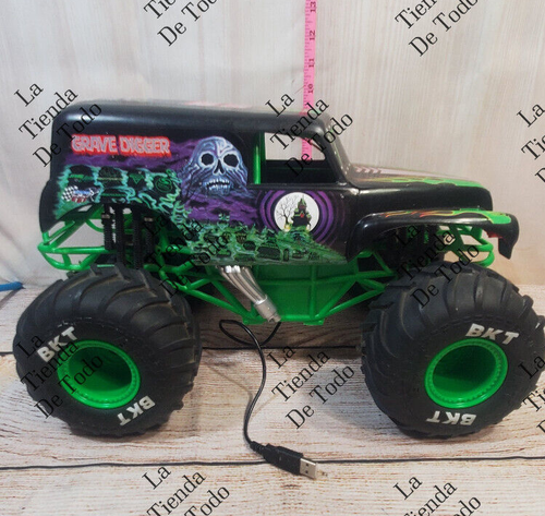 GRAVE DIGGER REMOTE CONTROL FOR PARTS OR REPAIR BKT TIRES - Picture 3 of 9