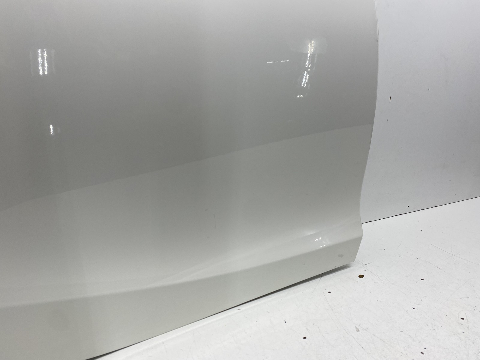 Maserati Ghibli 2014-2020 Rear Right Door panel White