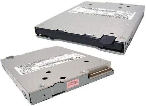 Dell PowerEdge 2000 Server 1.44MB Floppy Disk Drive- 03K089