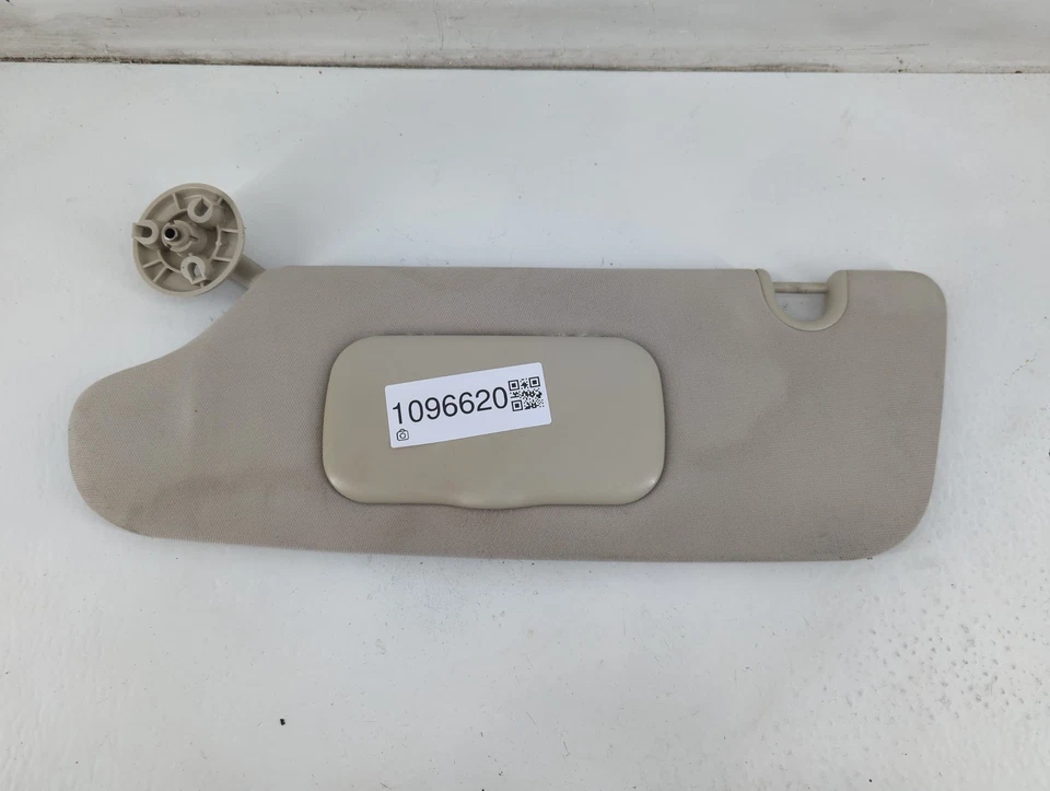 Espejo parasol izquierdo gris claro HYH2 Dodge Caravan Driver Foto 3 de 4