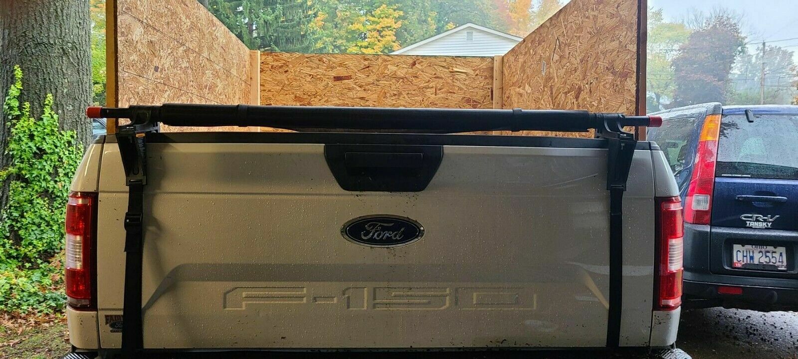 Truck Bed Cargo Unloader moves 2,000lb Load for Pickup Truck Easy