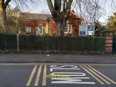 Foto 12x8 Slow Quakers, Edgbaston Chad Valley The Quaker Meeting House in c2022